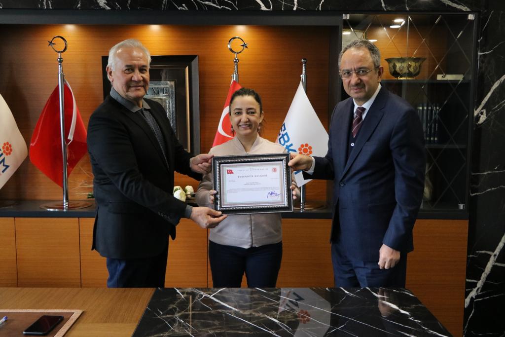 Kaymakamımız Sayın Dr. Metin Kubilay, Deprem Bölgesine Yardımlarından Dolayı GEBKİM OSB'yi Ziyaret Etti